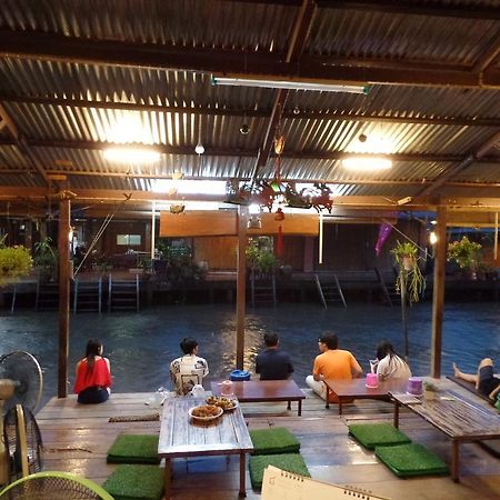Ban Mae Arom Apartamento Amphawa Exterior foto