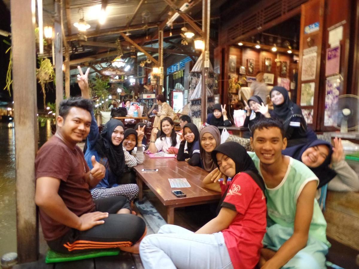 Ban Mae Arom Apartamento Amphawa Exterior foto