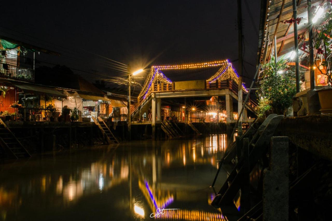 Ban Mae Arom Apartamento Amphawa Exterior foto