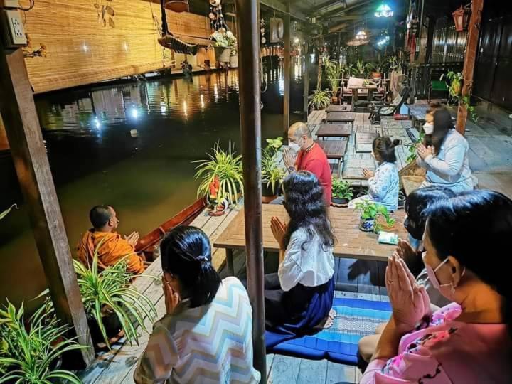 Ban Mae Arom Apartamento Amphawa Exterior foto