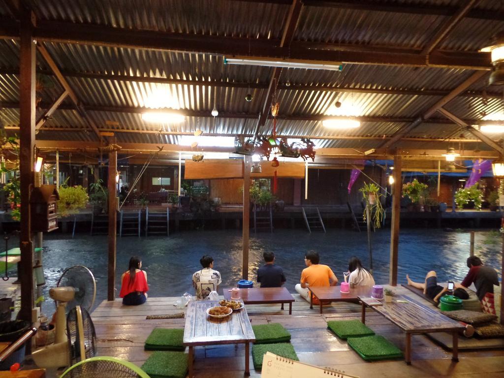 Ban Mae Arom Apartamento Amphawa Exterior foto