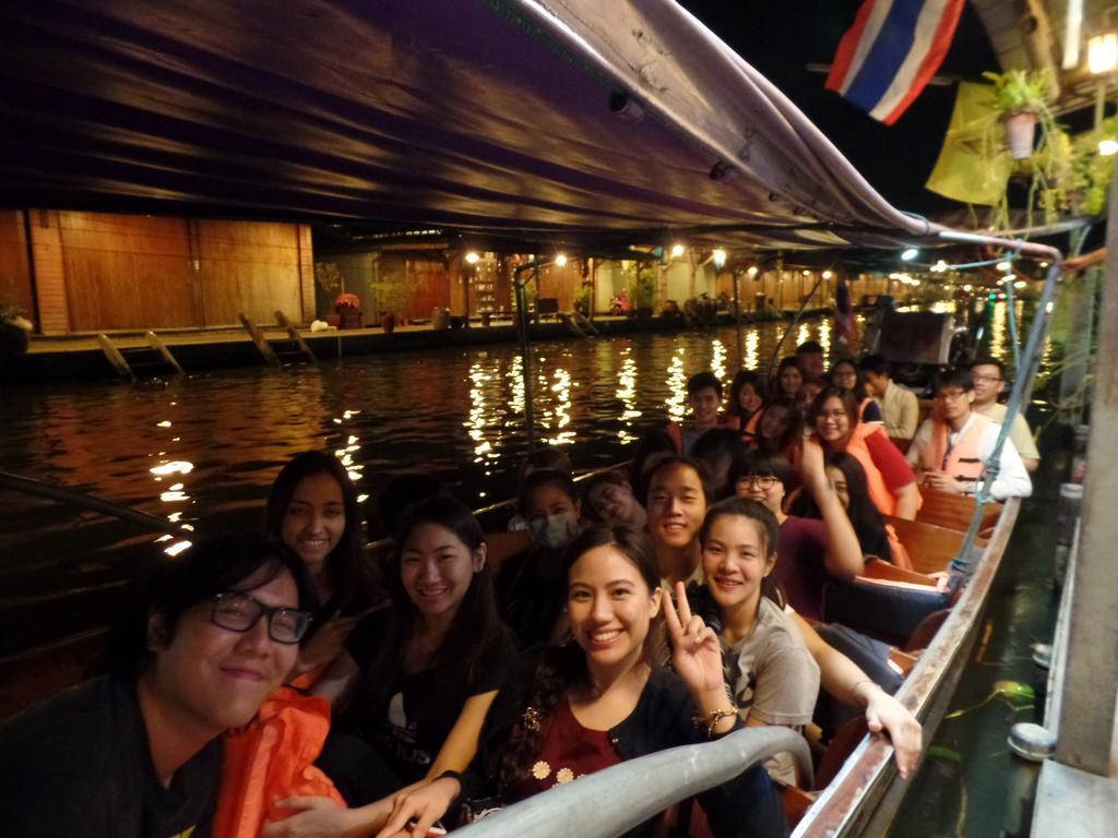Ban Mae Arom Apartamento Amphawa Exterior foto