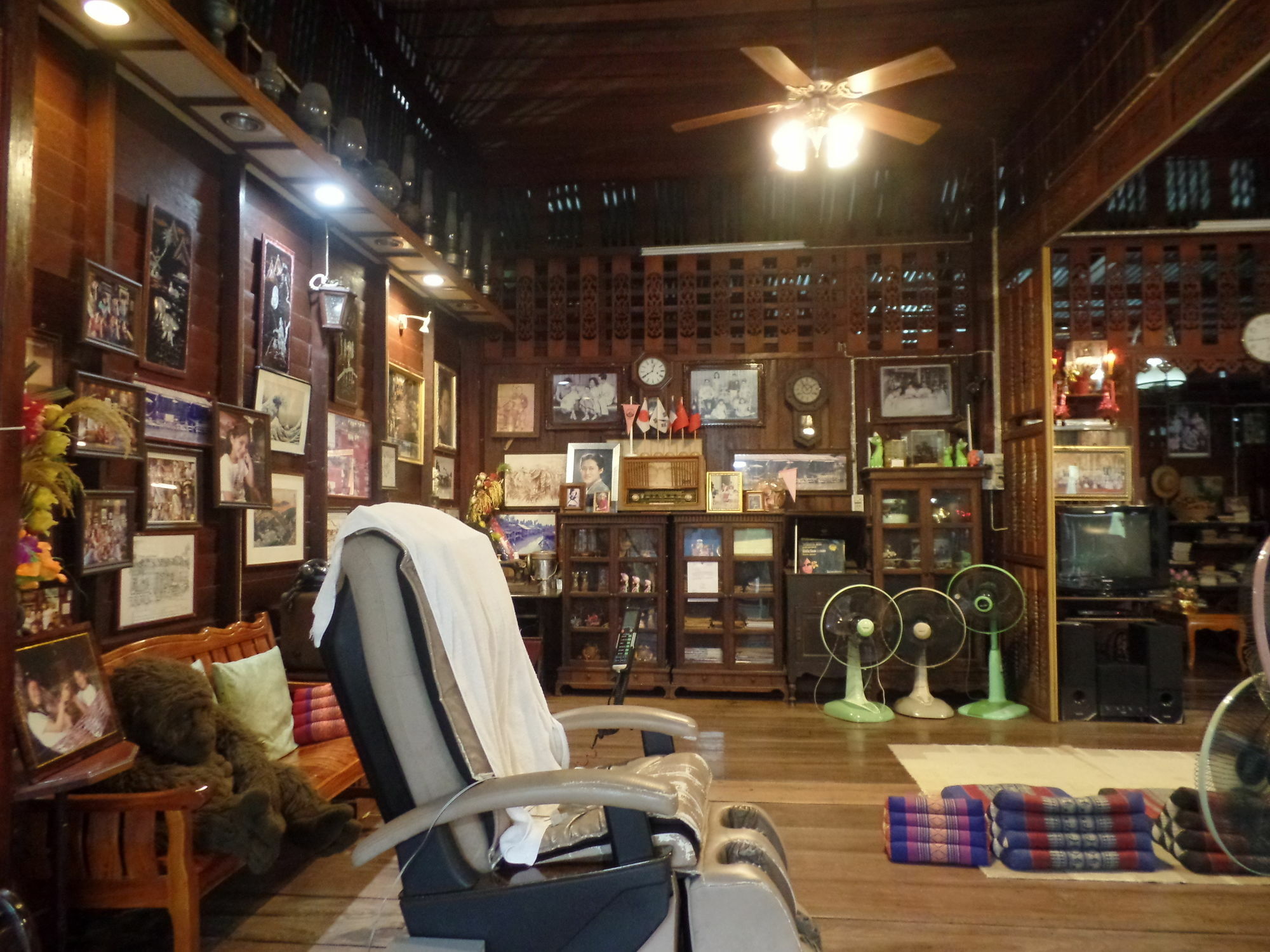 Ban Mae Arom Apartamento Amphawa Exterior foto