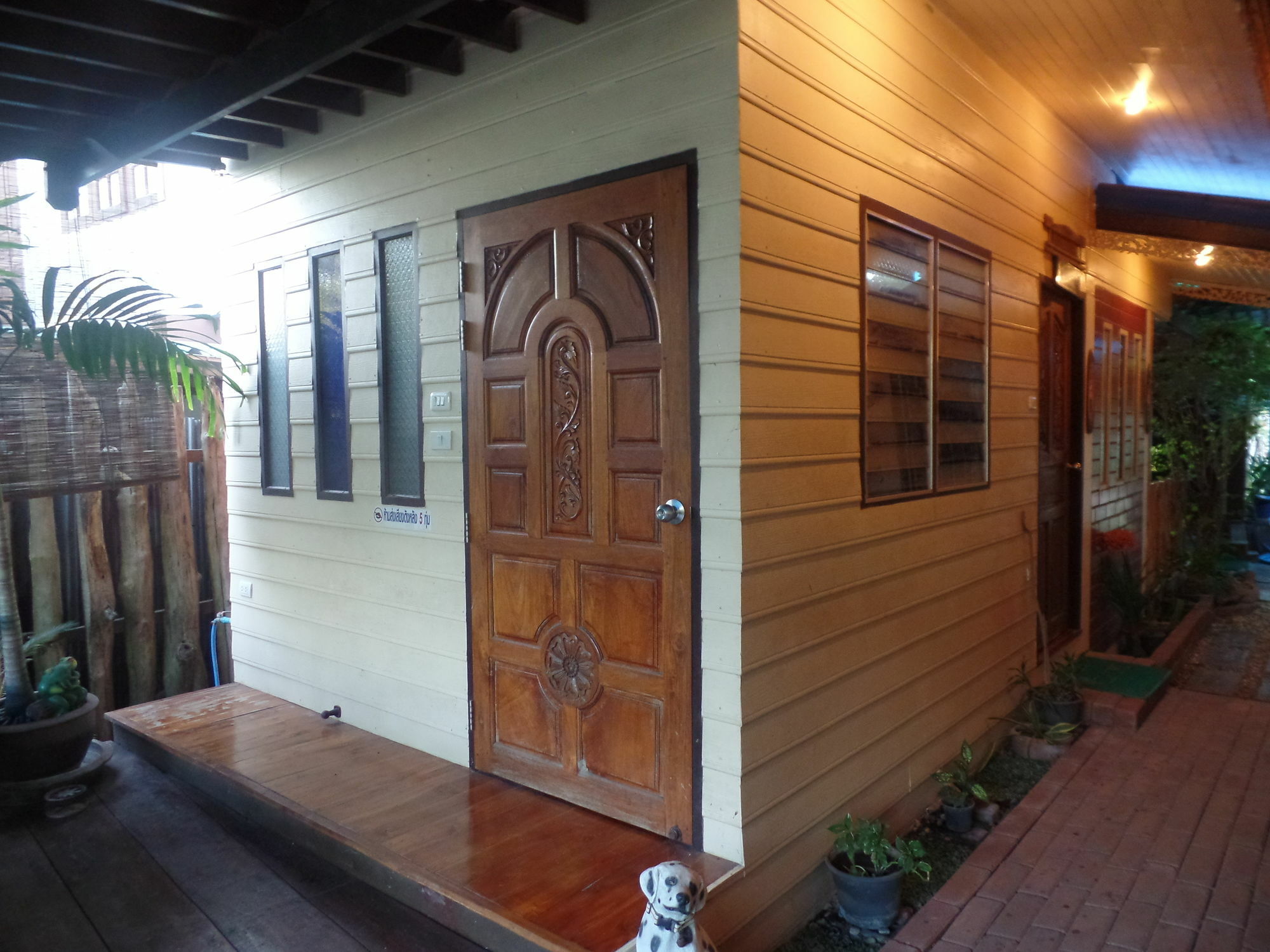 Ban Mae Arom Apartamento Amphawa Exterior foto